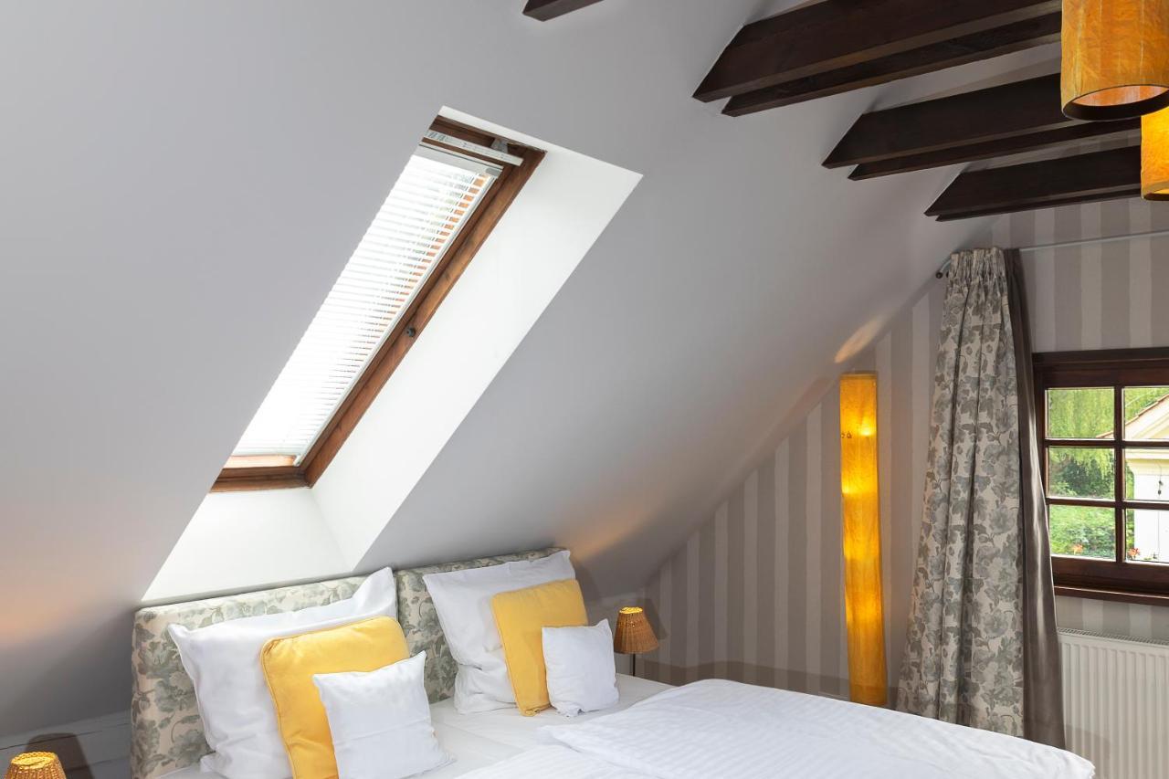 Mlyn Klekotki Spa Resort Экстерьер фото