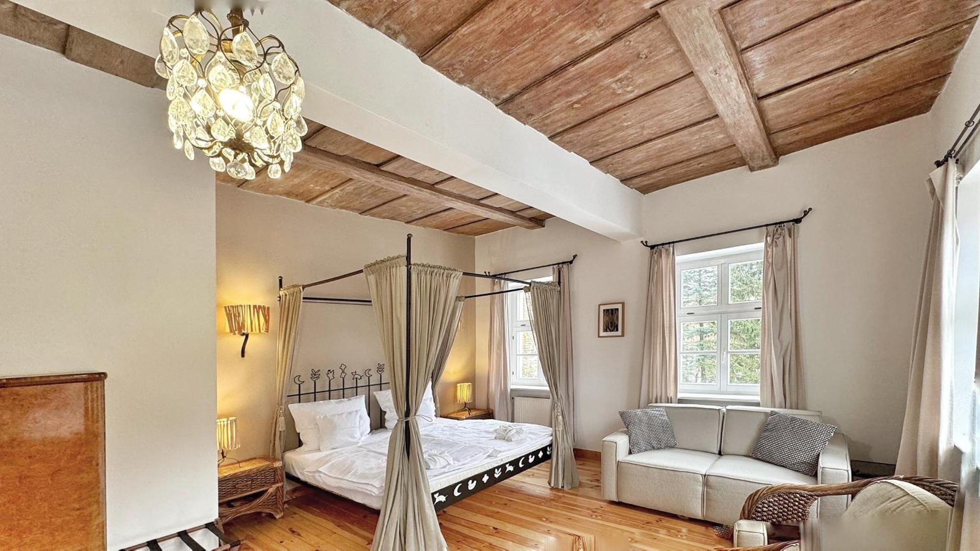 Mlyn Klekotki Spa Resort Экстерьер фото
